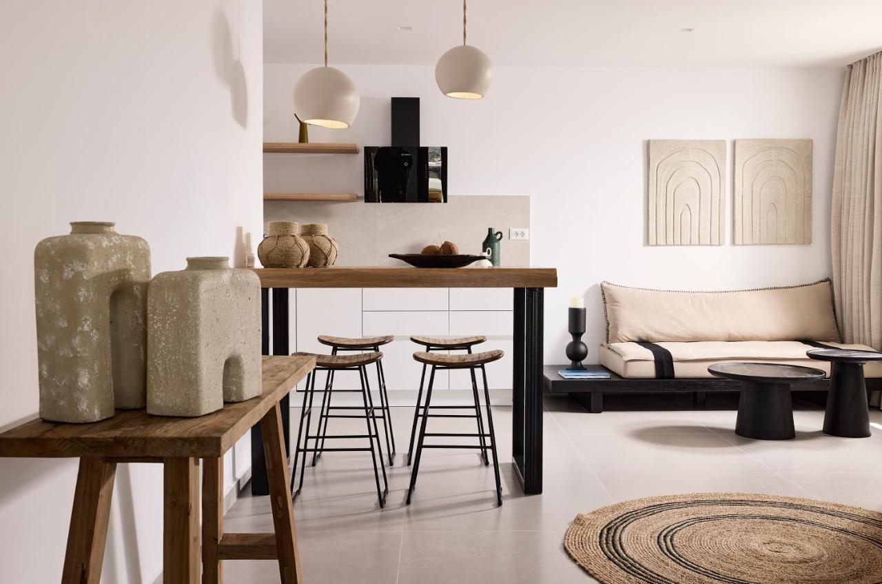 Dot Milos Apartment