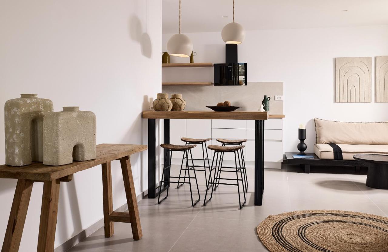 Apartment Dot Milos
